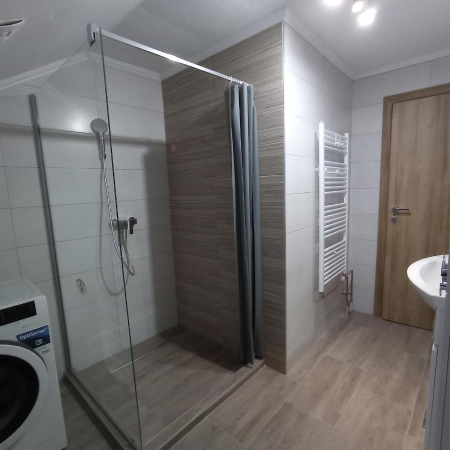 Receptiva Bl Lägenhet Banja Luka Exteriör bild